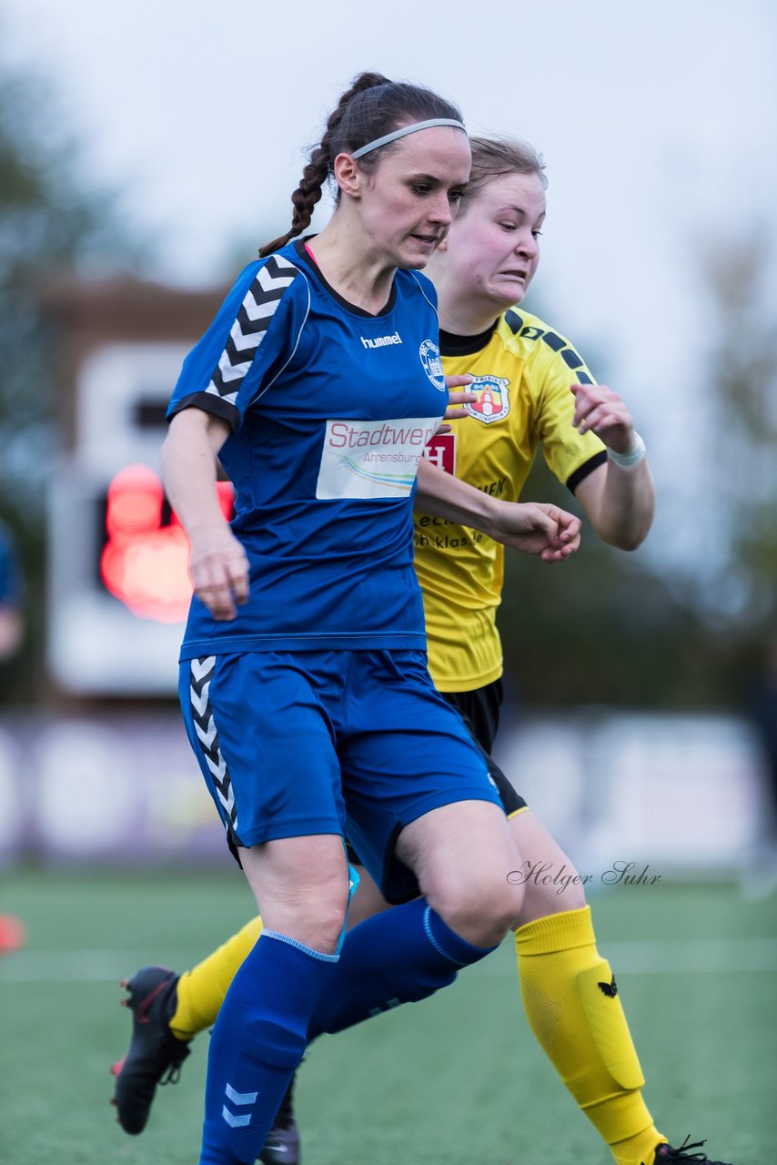 Bild 284 - F SSC Hagen Ahrensburg - SV Frisia 03 Risum-Lindholm : Ergebnis: 2:0